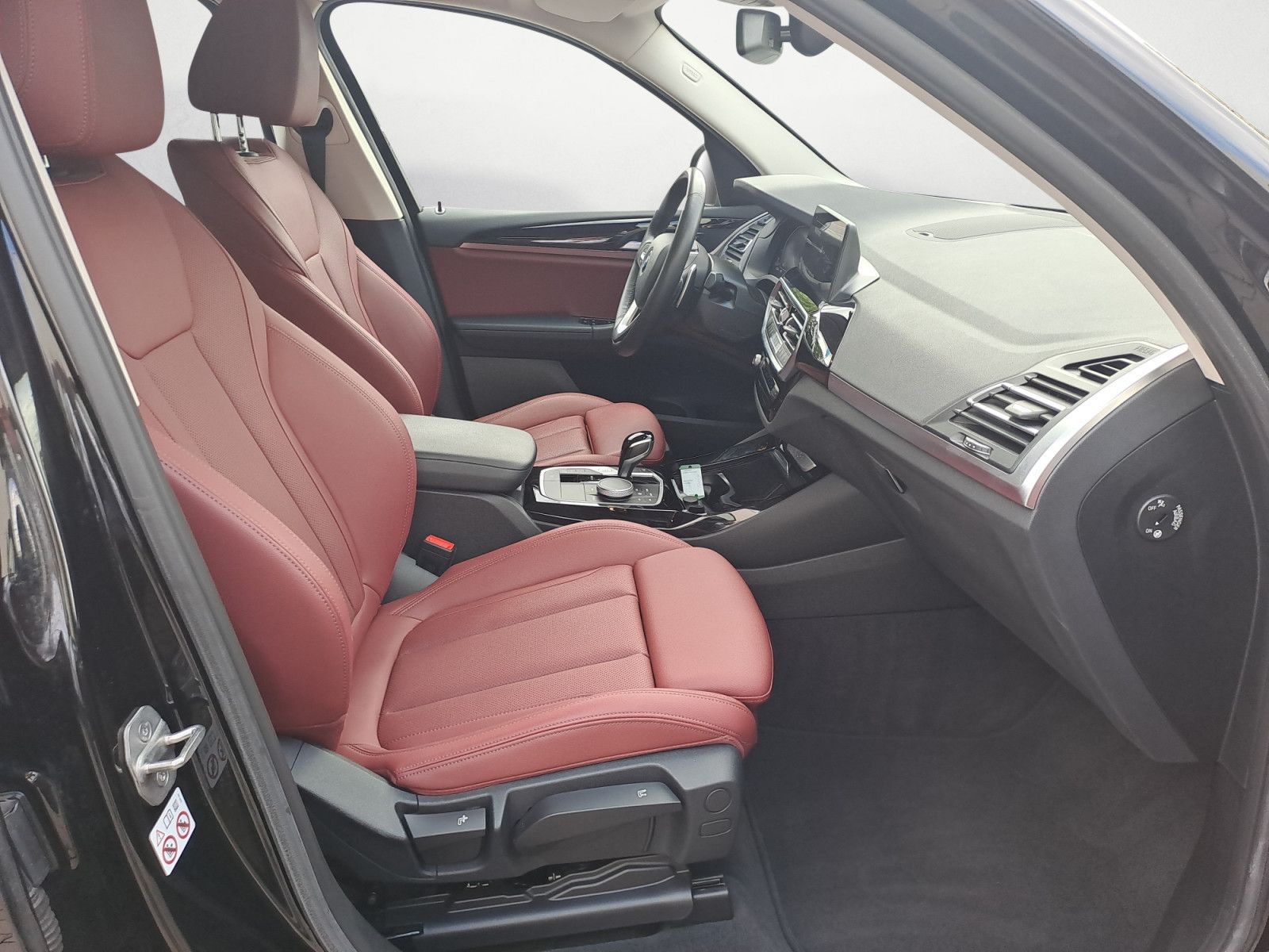 BMW X3 xDrive20d AHK Rückfahrkamera foto 9