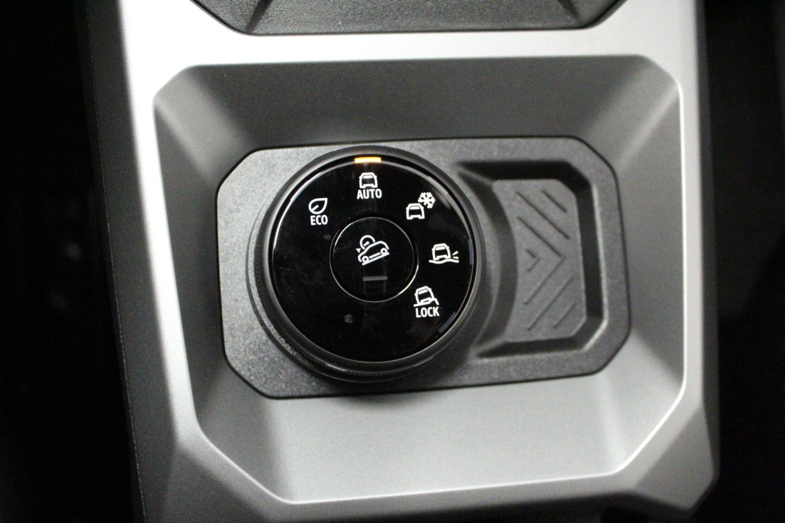 Fahrzeugabbildung Dacia Duster hybrid-G 150 4x4 Extreme MY26