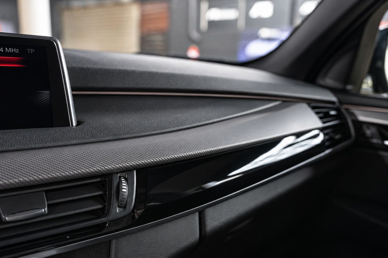 Fahrzeugabbildung BMW X5 xDrive 30d *M-Paket*HUD*Memory*Rückfahrkamera