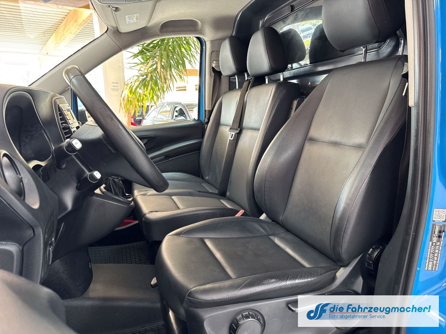 Fahrzeugabbildung Mercedes-Benz Vito Kasten 111 CDI FWD lang BlueTEC  SHZ Parkle