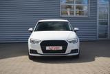 Audi A3 Sportback 1.5 Bi-Xenon Tempomat Sitzheizung - Audi mit Benzin-Antrieb: Weiß