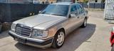 Mercedes-Benz 300 D  W124   - Mercedes-Benz 300: W124 300d
