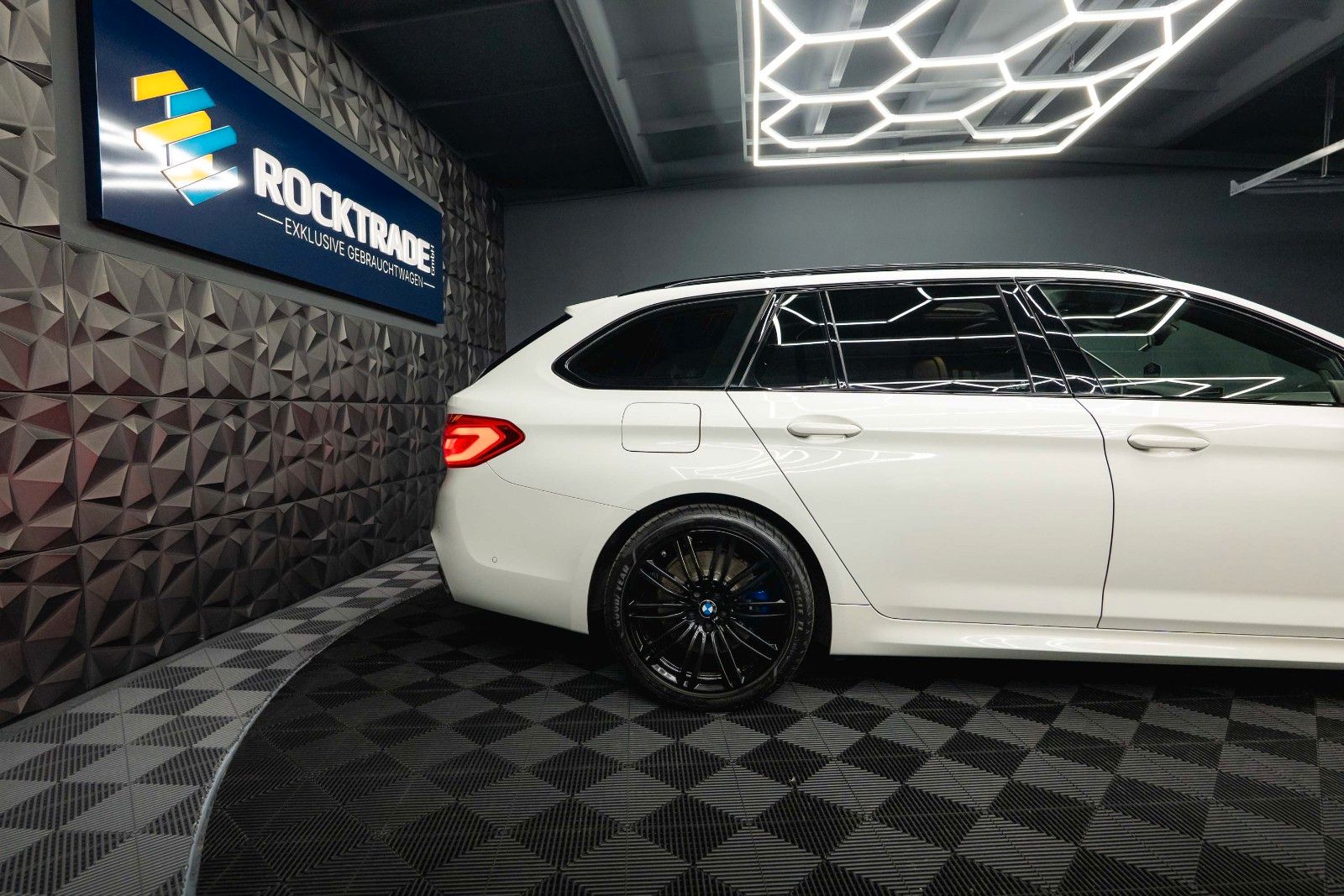 Fahrzeugabbildung BMW 540d xDrive M Sport Shadow | ACC | Pano | LED