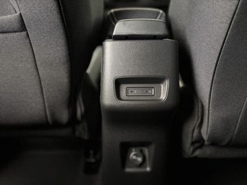 Fotografie des Opel Frontera 1.2 DI Hybrid 48V eDCT GS (1G)