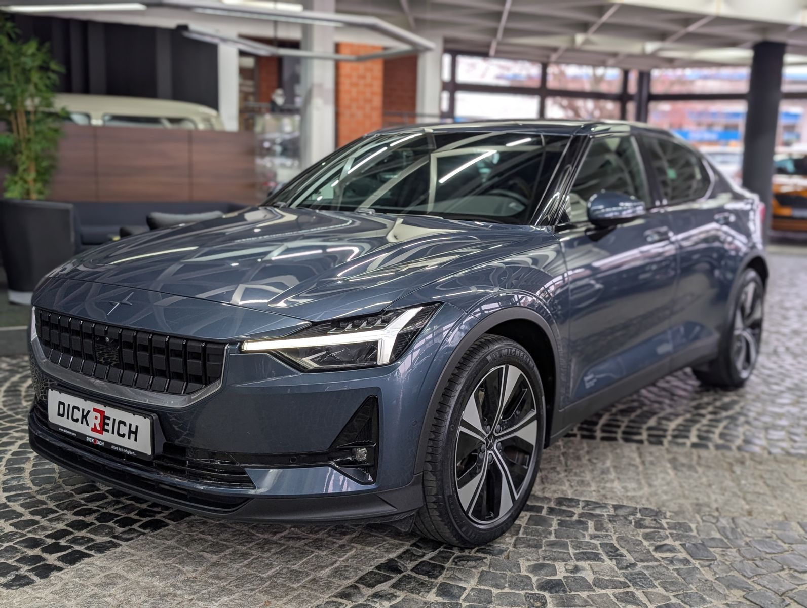 Fahrzeugabbildung Polestar 2 78 KWh Long Range Pilot LED 360° MEMO SoH 96%