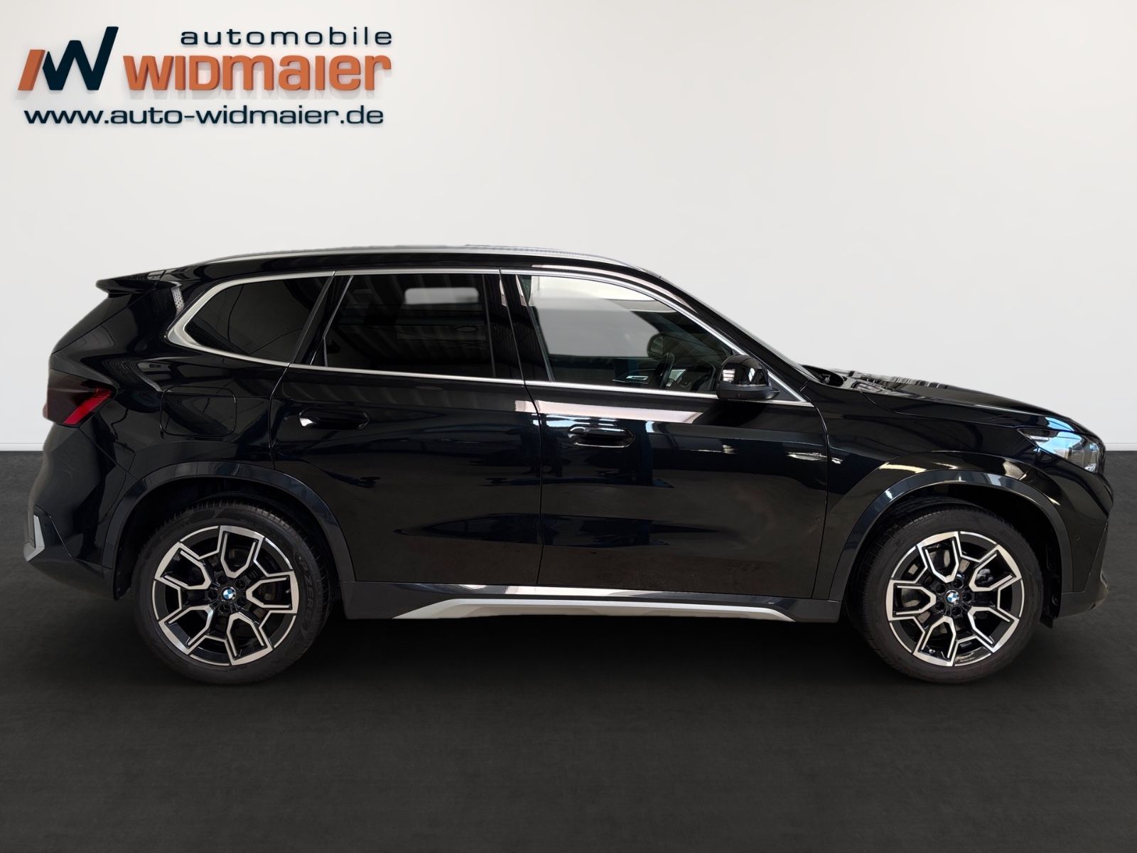 BMW X1 23 d xDrive xLine - AHK/Pano/HeadUp/HiFi foto 2