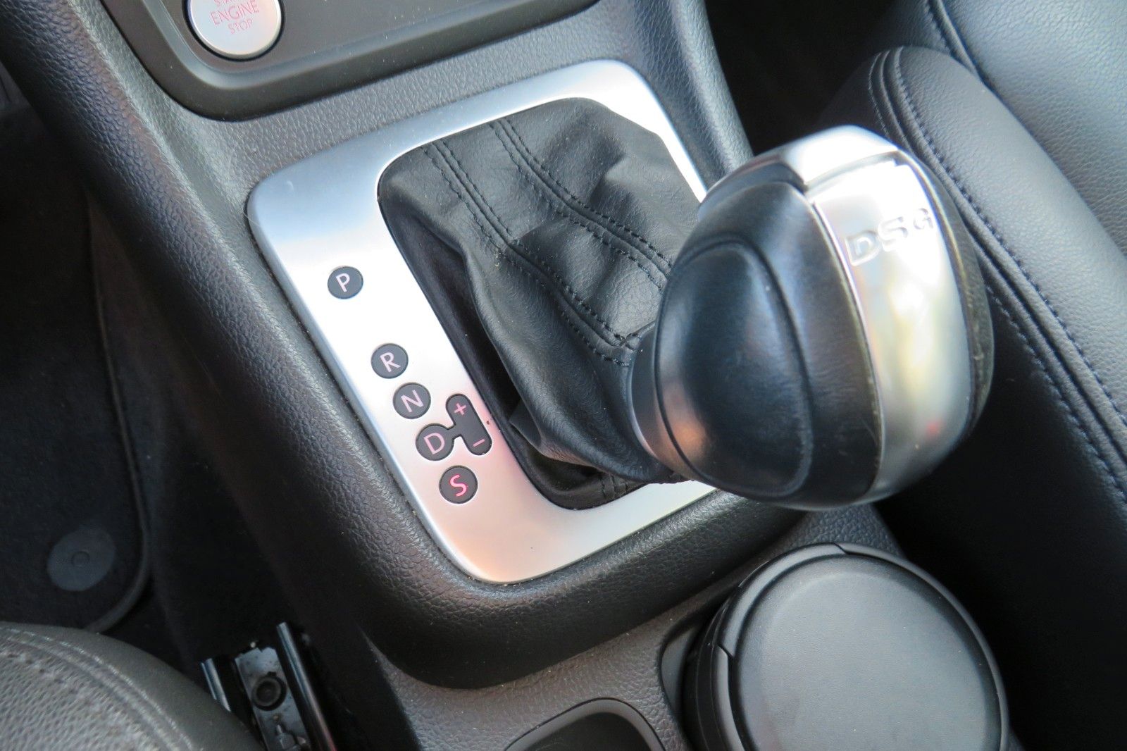 Fahrzeugabbildung Volkswagen Sharan Highline TDI DSG 7-S XENON ACC AHK "VOLL"