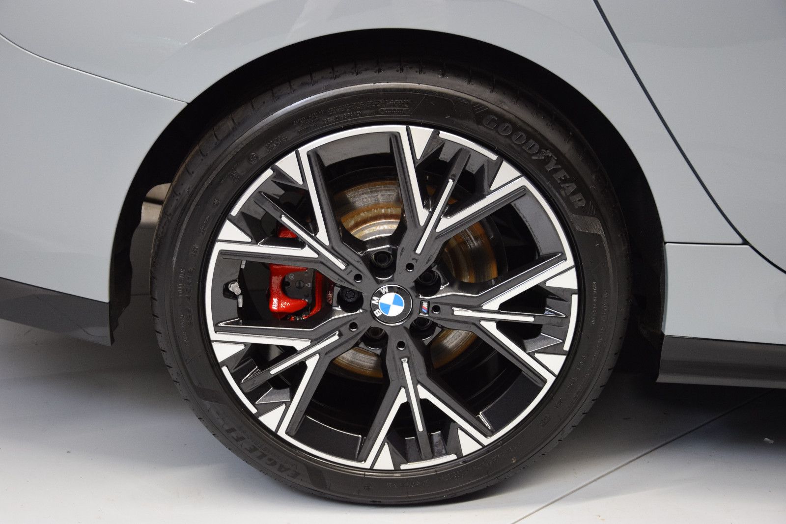 Fahrzeugabbildung BMW 220 i Gran Coupé M Sport Pano H&k Memory Schale