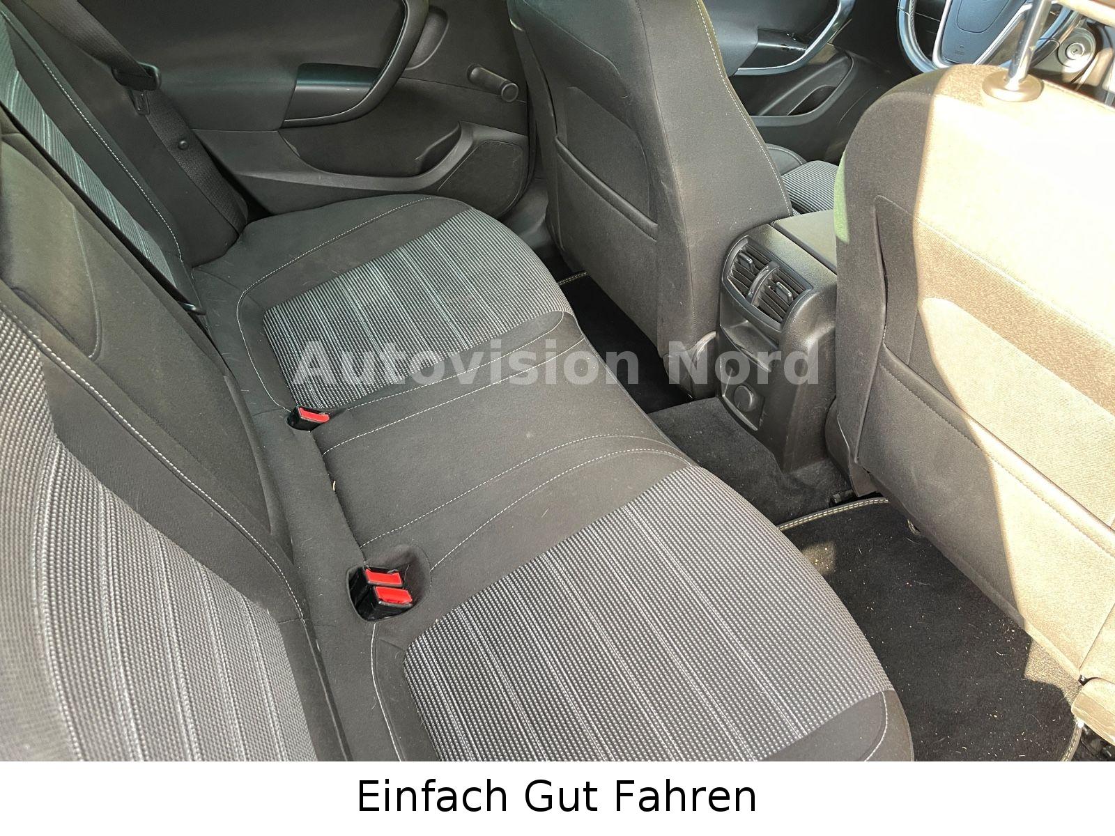 Opel Insignia 2011 — фото 12