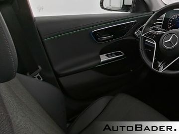 Mercedes E 220 - 5