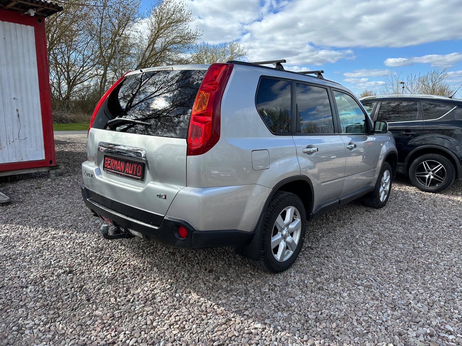 NISSAN X-TRAIL LE 4X4 2.0 DCi 173CH BVM - TOIT OUVRANT PANORAMIQUE - VOLANT EN CUIR - CT à jour