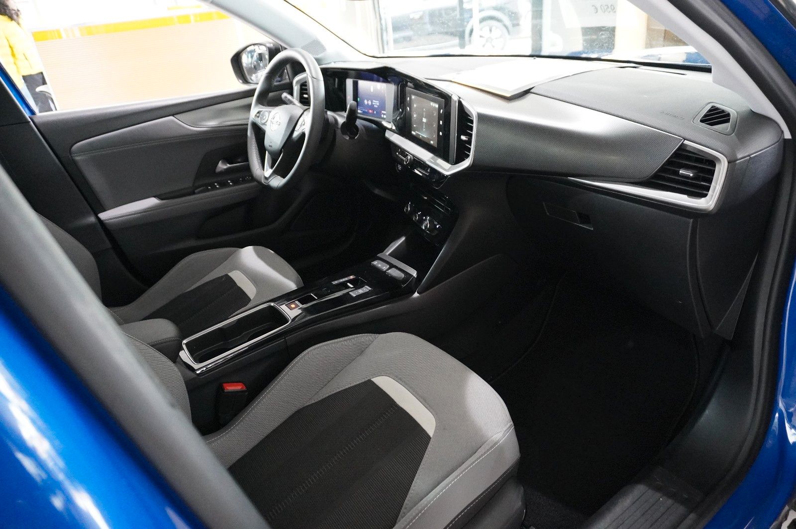 Fahrzeugabbildung Opel Mokka ELEGANCE 1.2T NAVI/LED/KAMERA/SPORT/SH/DAB