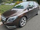 Mercedes-Benz Mercedes B-Klasse 180 Automatik - Mercedes-Benz 190 Gebrauchtwagen in Bielefeld