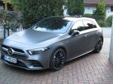 Mercedes-Benz Mercedes-AMG A 35, 4MATIC DCT, Panorama 19 Zoll  - graue Mercedes-Benz A 35 AMG
