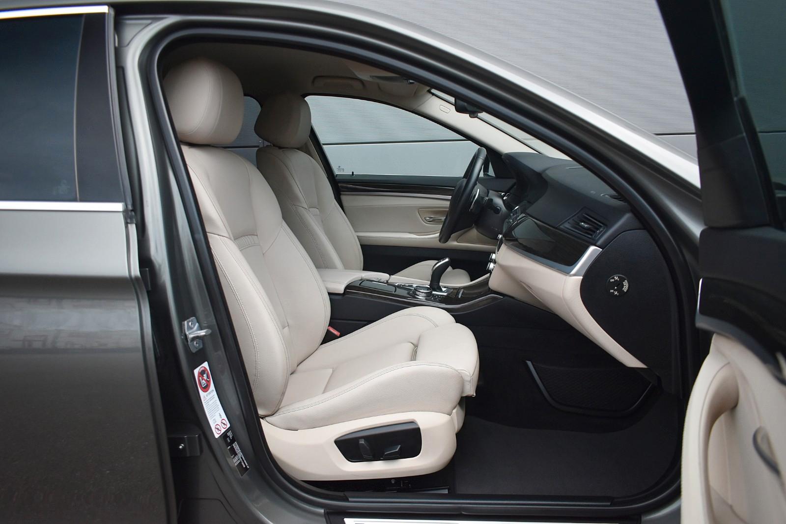 BMW 530d xDrive Luxury! Sport Automatik! Exclusive!*