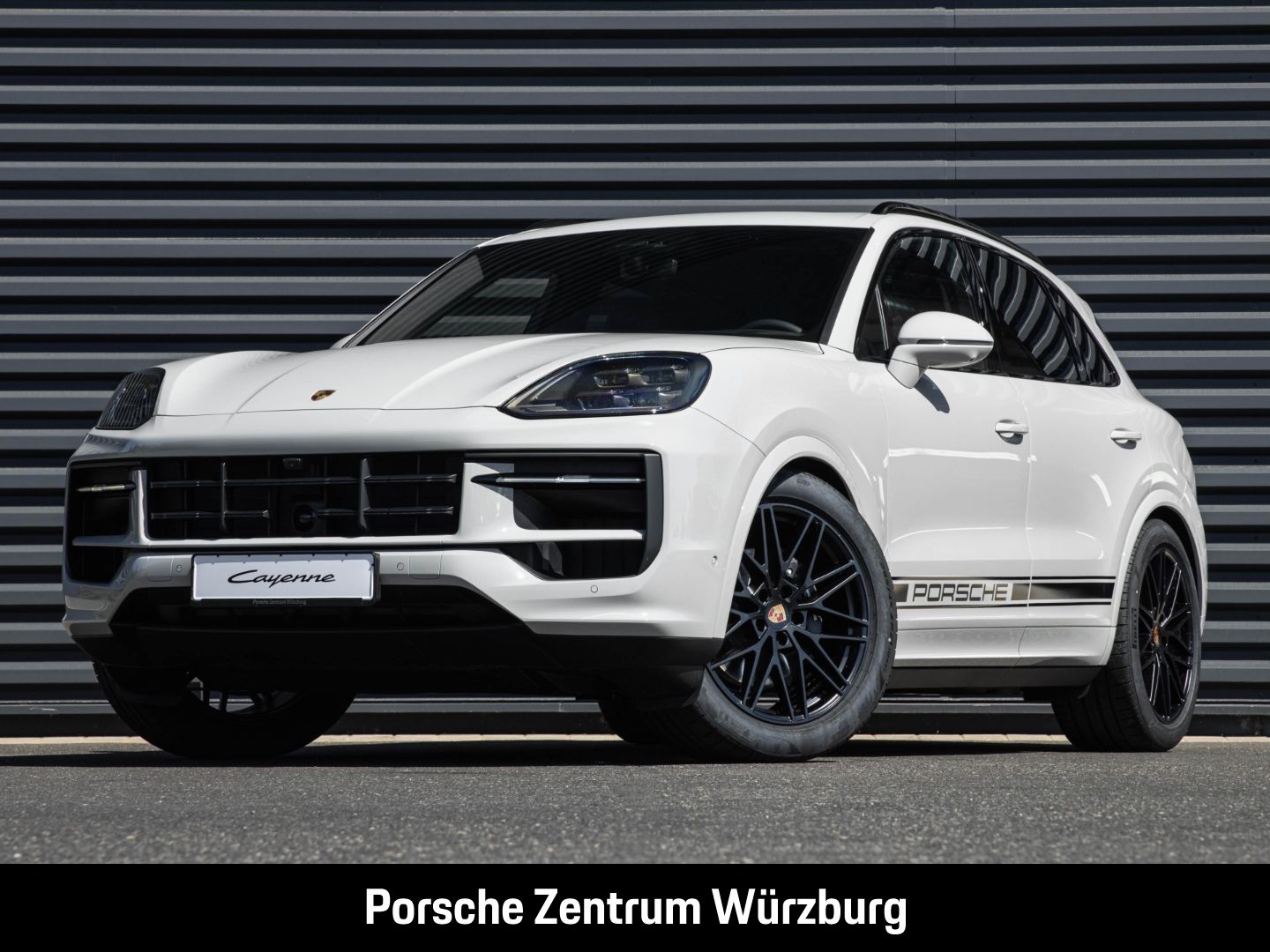 Porsche Cayenne Black Edition InnoDrive HA-Lenkung