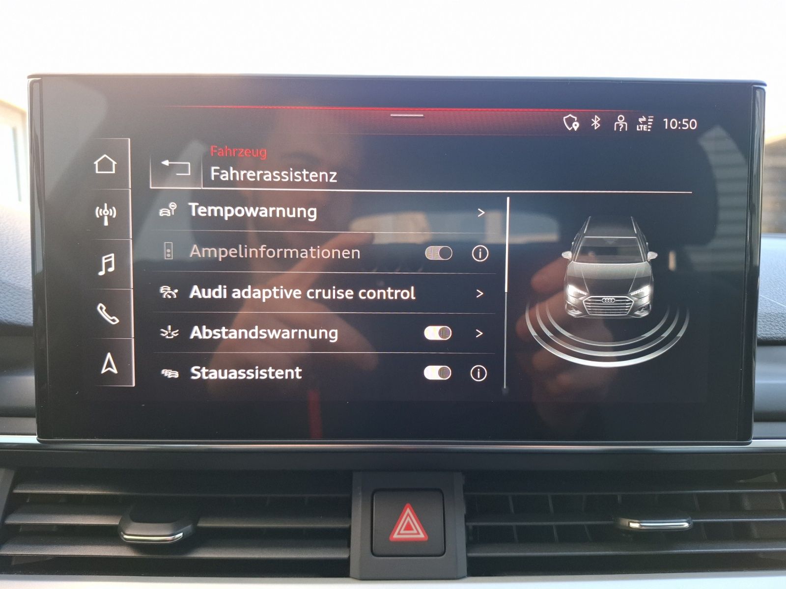 Fahrzeugabbildung Audi A4 Avant 35 TFSI advanced S-tronic LED Navi ACC