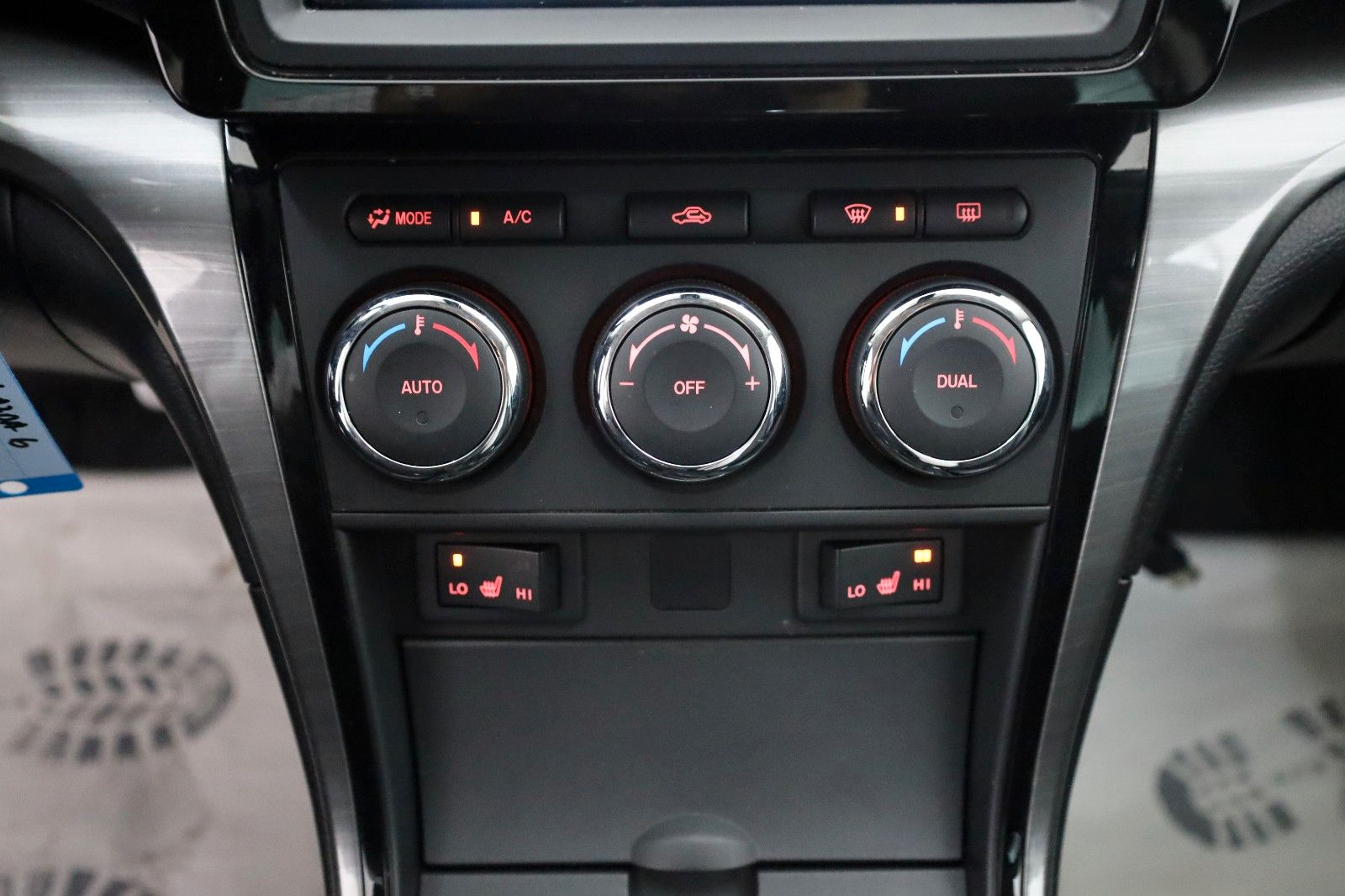 Fahrzeugabbildung Mazda 6 Kombi Exclusive-Line Ed 40 Jahre Leder,Navi,SH