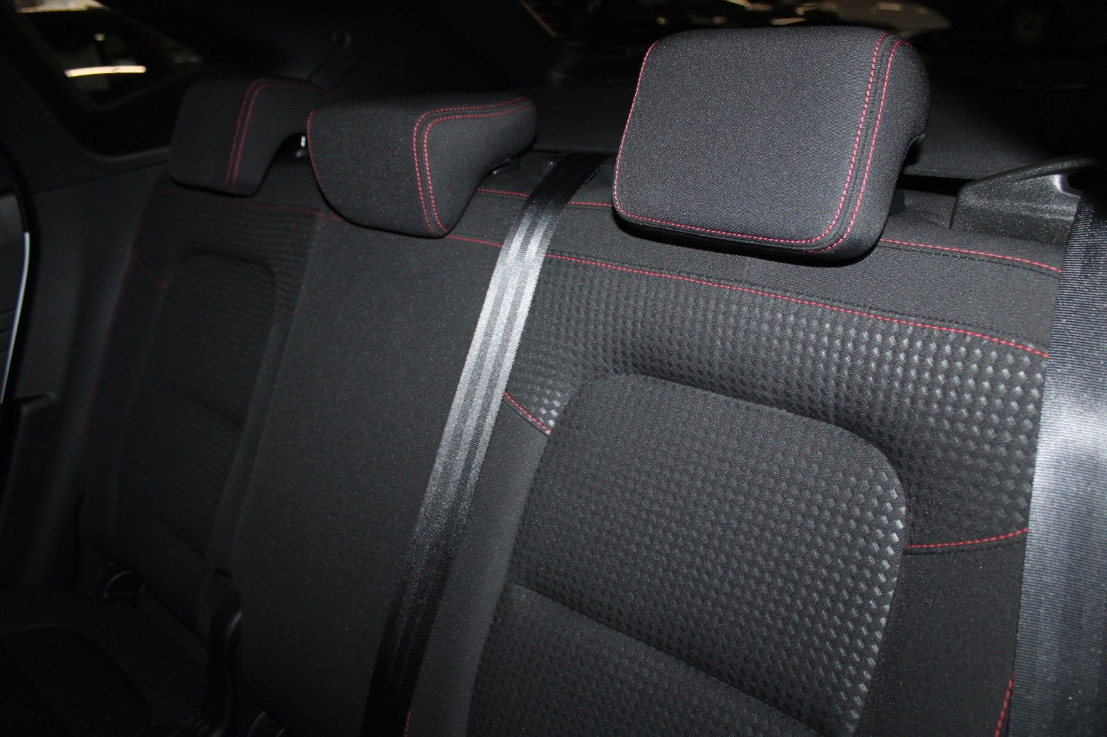 Fahrzeugabbildung Ford Kuga PHEV ST-Line NAVI DAB CAM WinterPaket