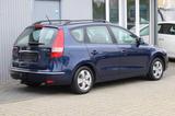 Hyundai i30 cw Comfort Autom.+AHK+Klimaautomatik+Tüv Neu - Hyundai i30: Blau, Cw