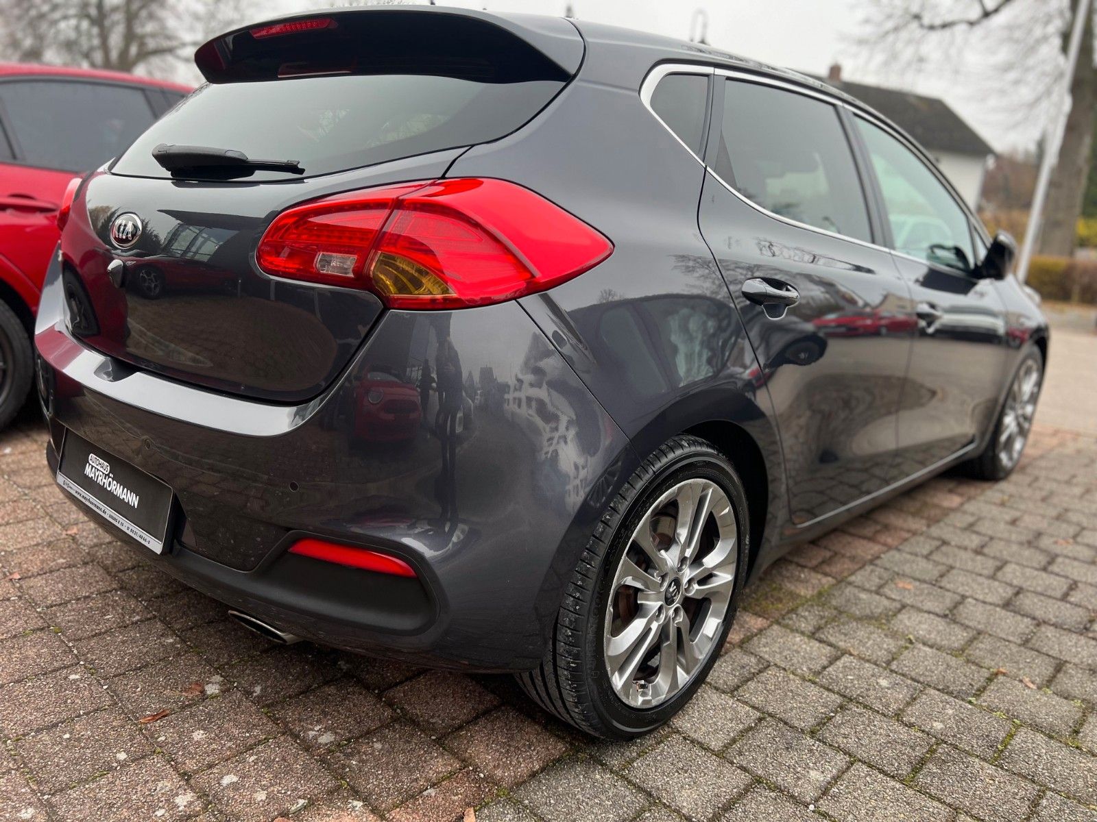 Fahrzeugabbildung Kia KIA CEED 1.6 DCT SPIRIT AUTOMATIK PANORAMADA