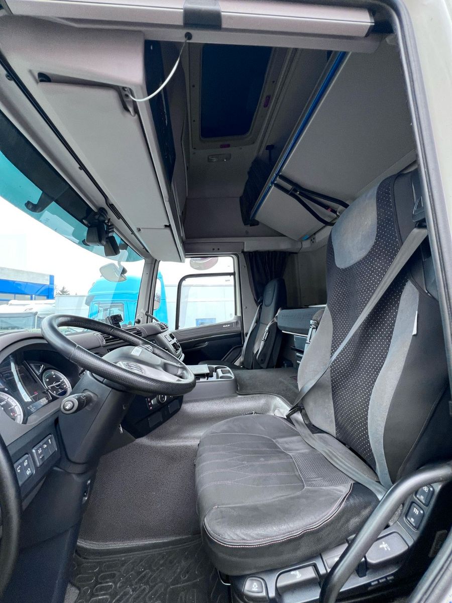 Fahrzeugabbildung DAF CF 450 FT SC, Intarder