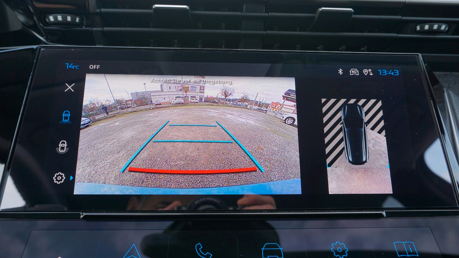 Fahrzeugabbildung Peugeot 308 SW Hybrid 180 Allure T.Leder,Navi,LED,SH,Kam