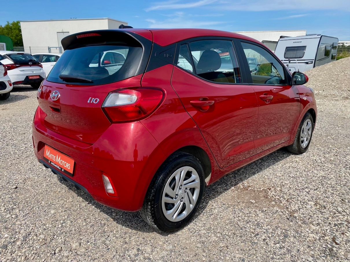 Fahrzeugabbildung Hyundai i10 1.0 SHZ KLIMA ALLWETTERREIFEN PDC RADIO USB