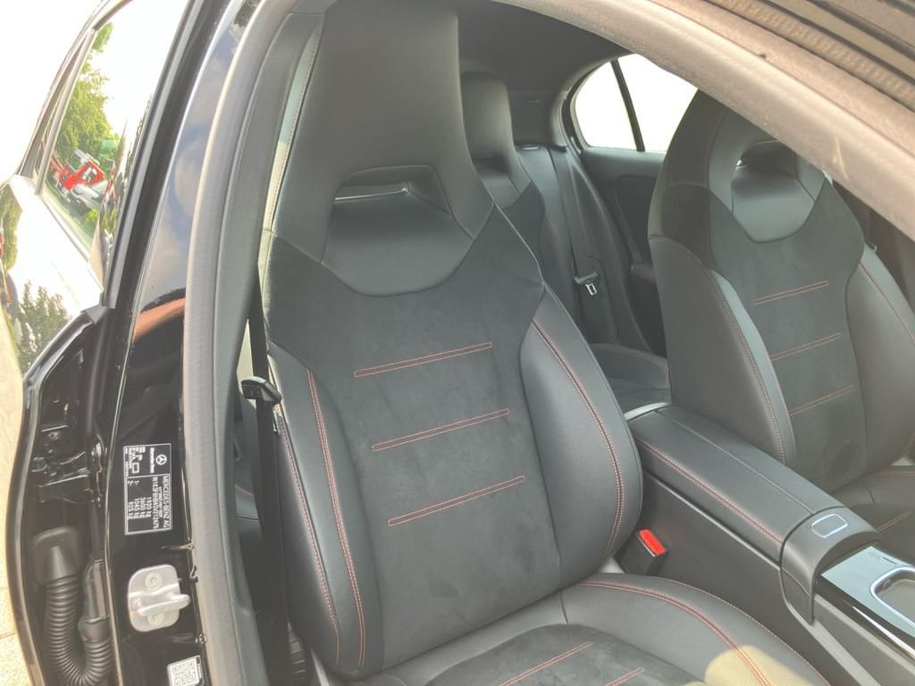 Fahrzeugabbildung Mercedes-Benz A 200 Kompaktlimousine AMG*LED*SpurH*SHZ*PDC*RFK