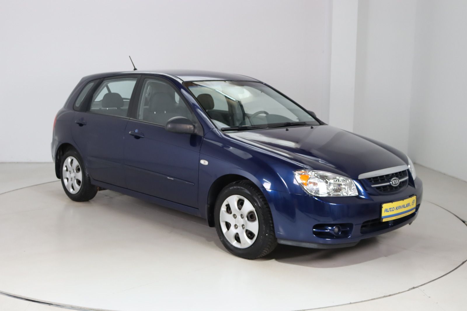 Fahrzeugabbildung Kia Cerato 1.6 LX HU/AU 08.2027 * Klima