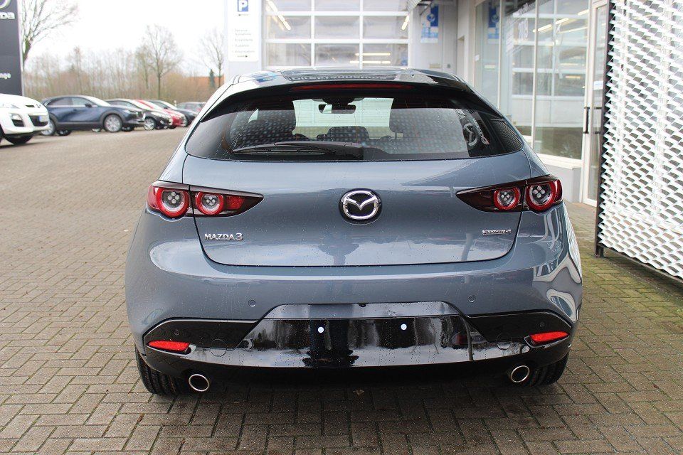 Fahrzeugabbildung Mazda 3 M-Hybrid Selection G-122 ACT-P NAVI ACAA 360°