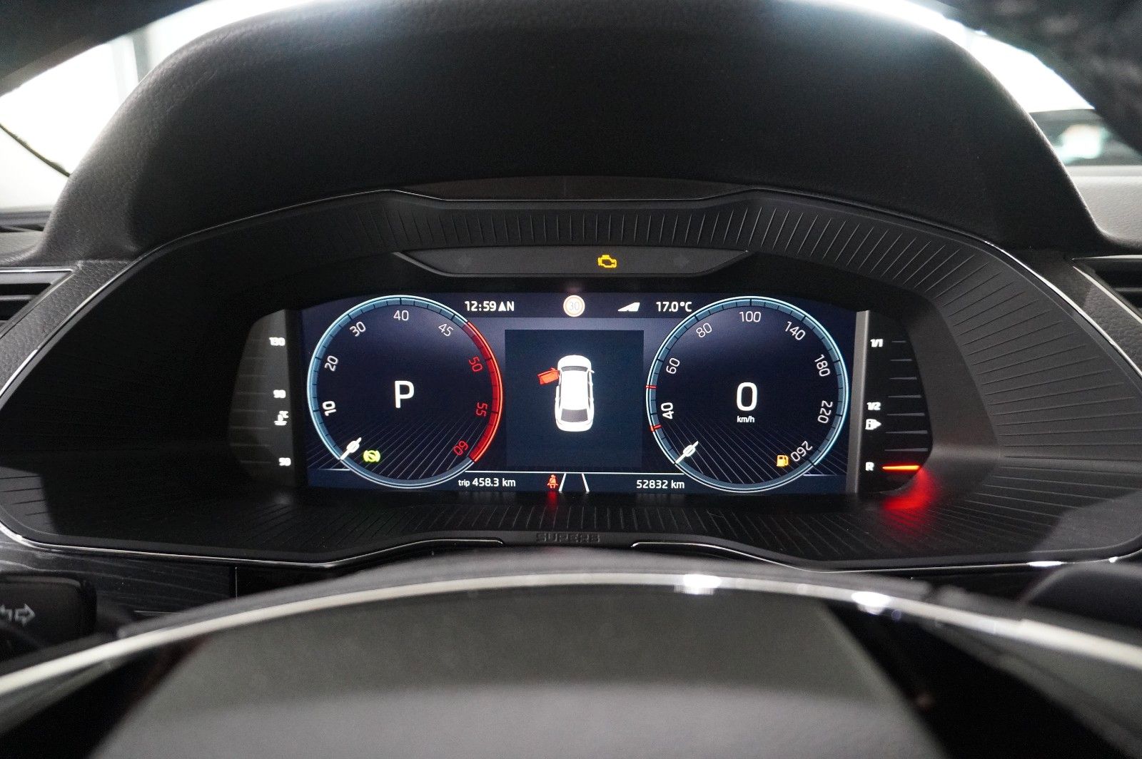Fahrzeugabbildung SKODA Superb Combi 2.0D PREMIUM 4X4 NAVI/LED/360°/AHK