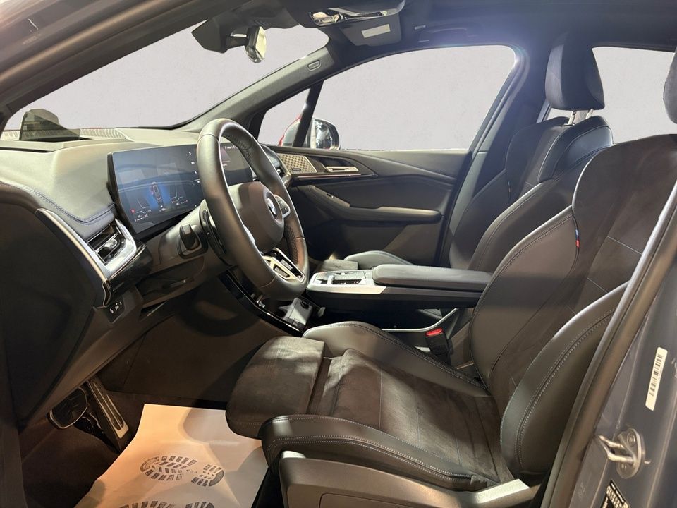 BMW 223 Active Tourer - Bild 6