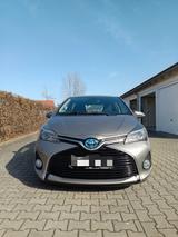 Toyota Yaris Hybrid Comfort 2015 | Keyless | TÜV 2027 - Toyota Yaris: Von Privat