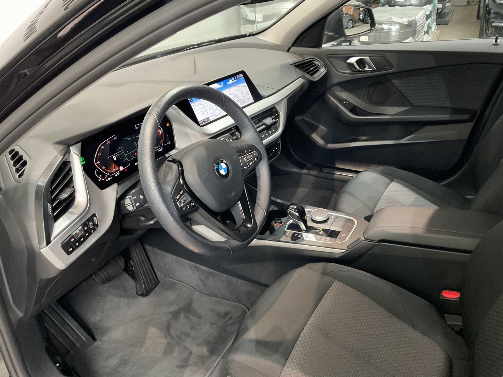 Fahrzeugabbildung BMW 118i Advantage Automatik Tempomat Shz