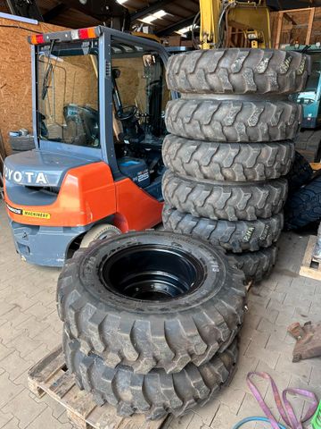 Andere 10.00 - 20 Apollo Kompletträder - Complet tires