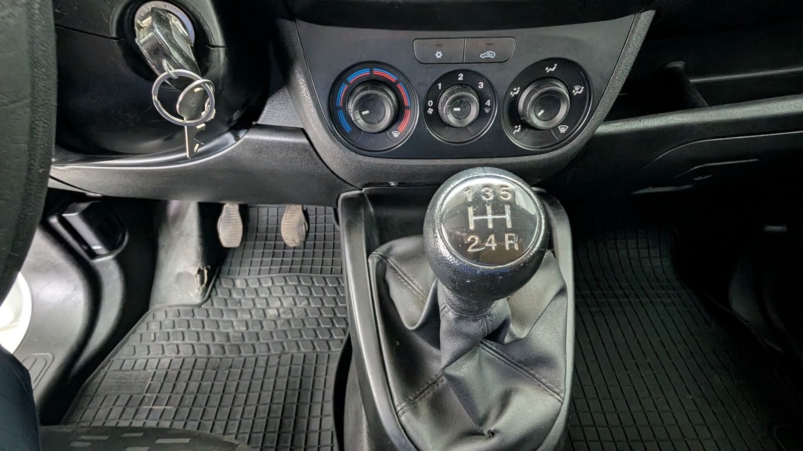 Fahrzeugabbildung Opel Combo D 1.3 CDTi Kasten L2 * lang *