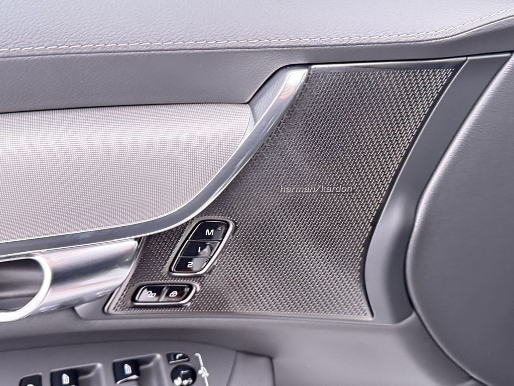 Volvo V90 T6 AWD Plus Dark Recharge Plug-In Hybrid *36 foto 13