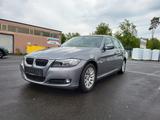 BMW E91 / 325i / 3L - BMW 325 aus 2008: Kombi