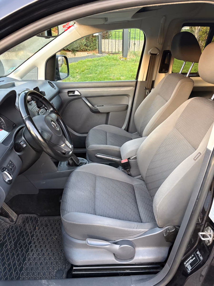 Volkswagen Caddy 2012 — photo 10