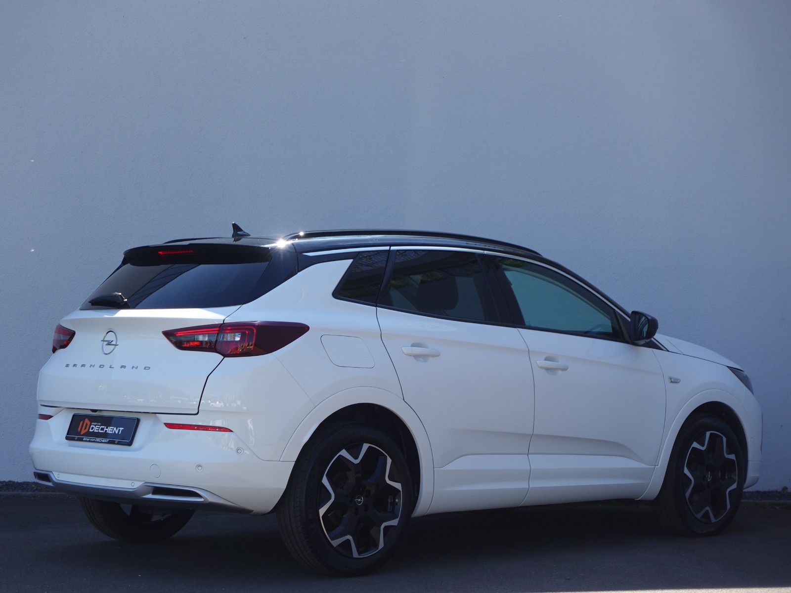 Fahrzeugabbildung Opel Grandland 1.2Turbo  Elegance Automatik  Navi,SHZ