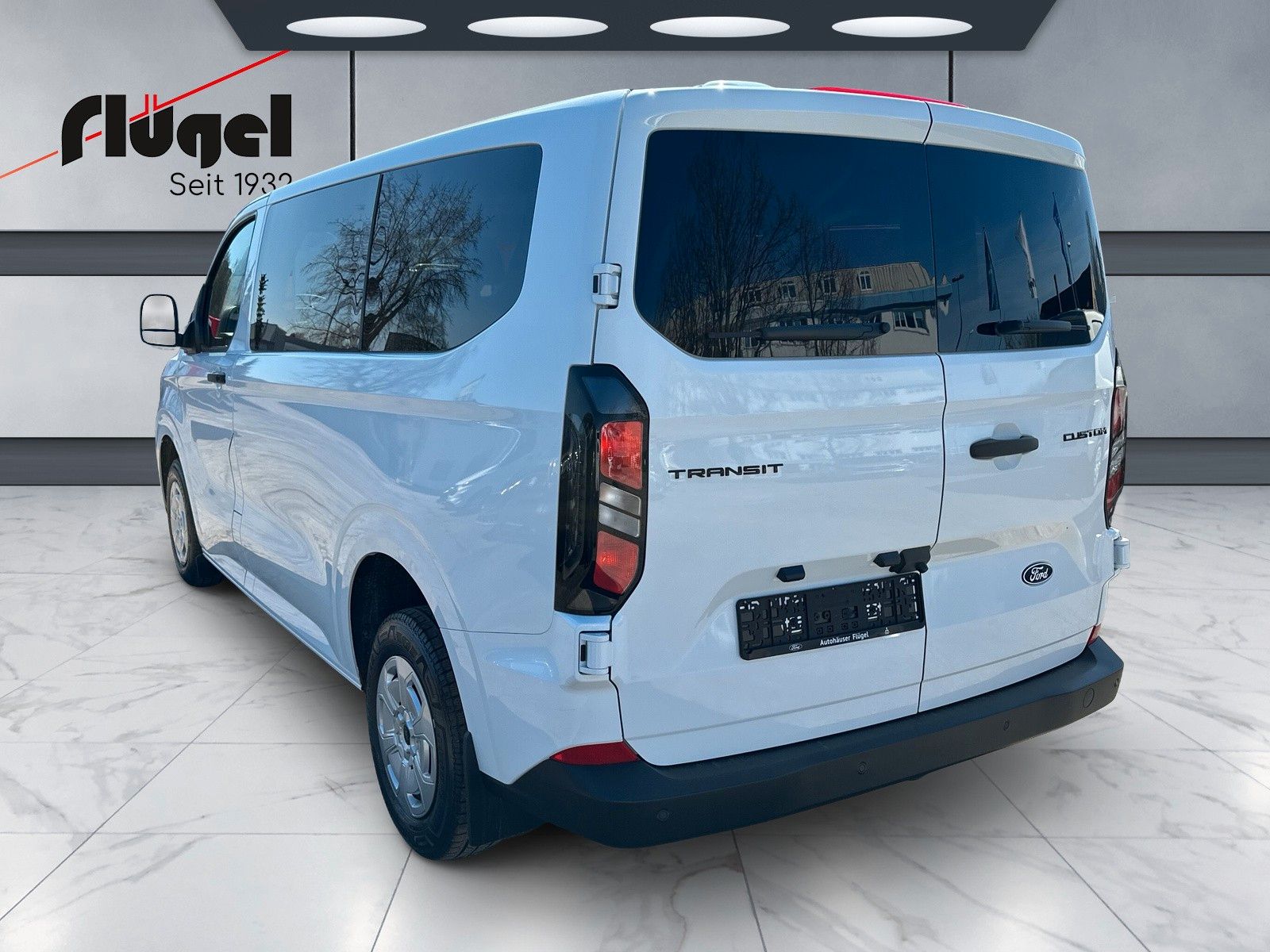 Ford Transit Custom Kombi 320 L1 FWD Trend imagem 3