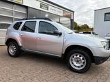 Dacia Duster I Laureate 4x2 - silberne Dacia Duster