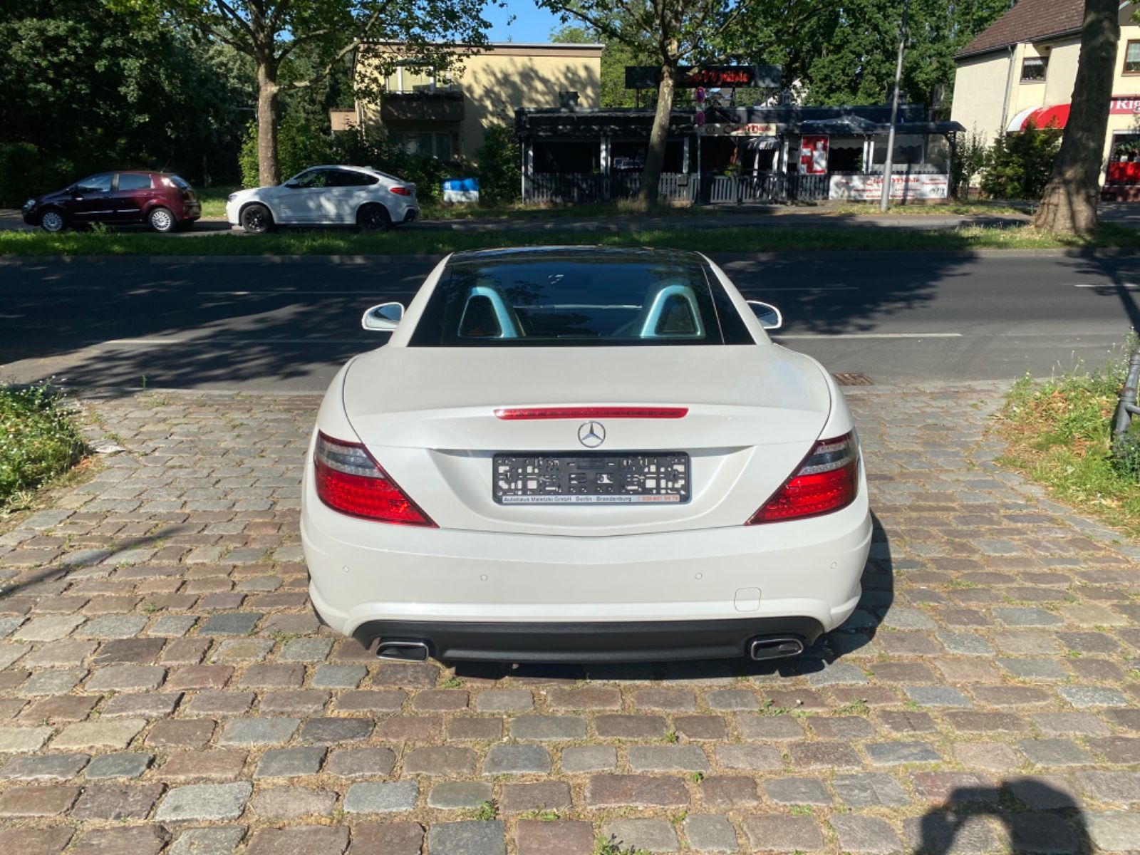 Fahrzeugabbildung Mercedes-Benz SLK 250 AMG BlueEFFICIENCY*Distronic*Panorama*