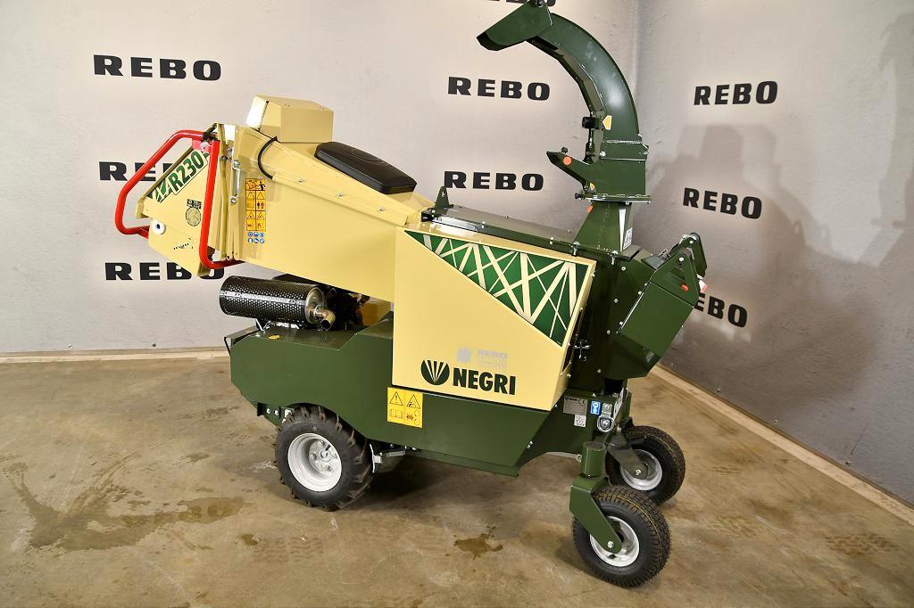 Andere NEGRI Holzhäcksler Profi Gartenhäcksler HONDA