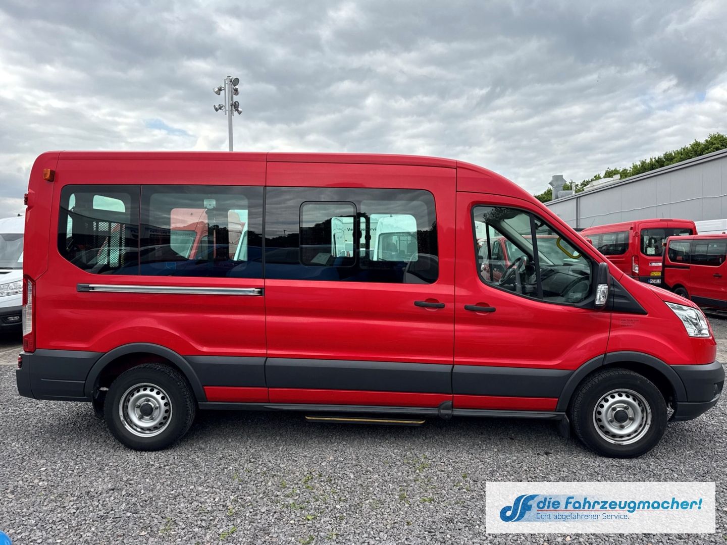 Fahrzeugabbildung Ford Transit Kombi 350 L3 2.2 TDCi DPF *4078 *EXPORT