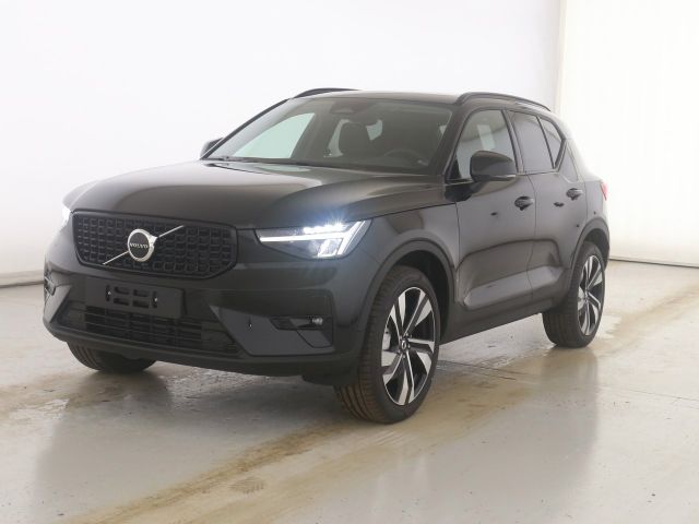 Volvo XC40 B4 Mild-Hybrid Benzin Ultra Dark Autom.