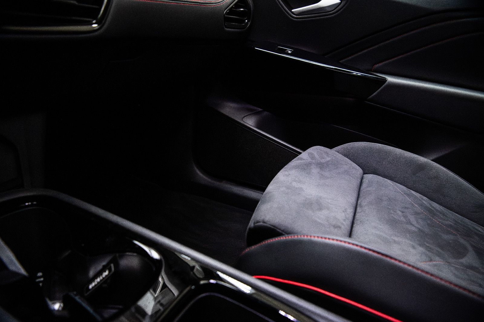 Fahrzeugabbildung Volkswagen ID.3GTX 210kW+Pano+Wäpu+AHK+MATRIX+LHZ+NAVI+ACC