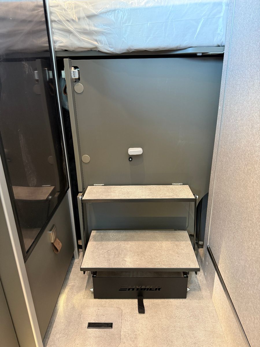 Fahrzeugabbildung HYMER / ERIBA / HYMERCAR Grand Canyon S - MB 600 - 4x4