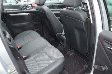 Mercedes-Benz A 150  Avantgarde AHKLamelleSHPDCAlu 17